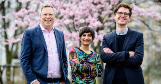 Timo Reinfrank, Tahera Ameer und Lars Repp bilden den neuen Vorstand der Amadeu-Antonio-Stiftung (von links).